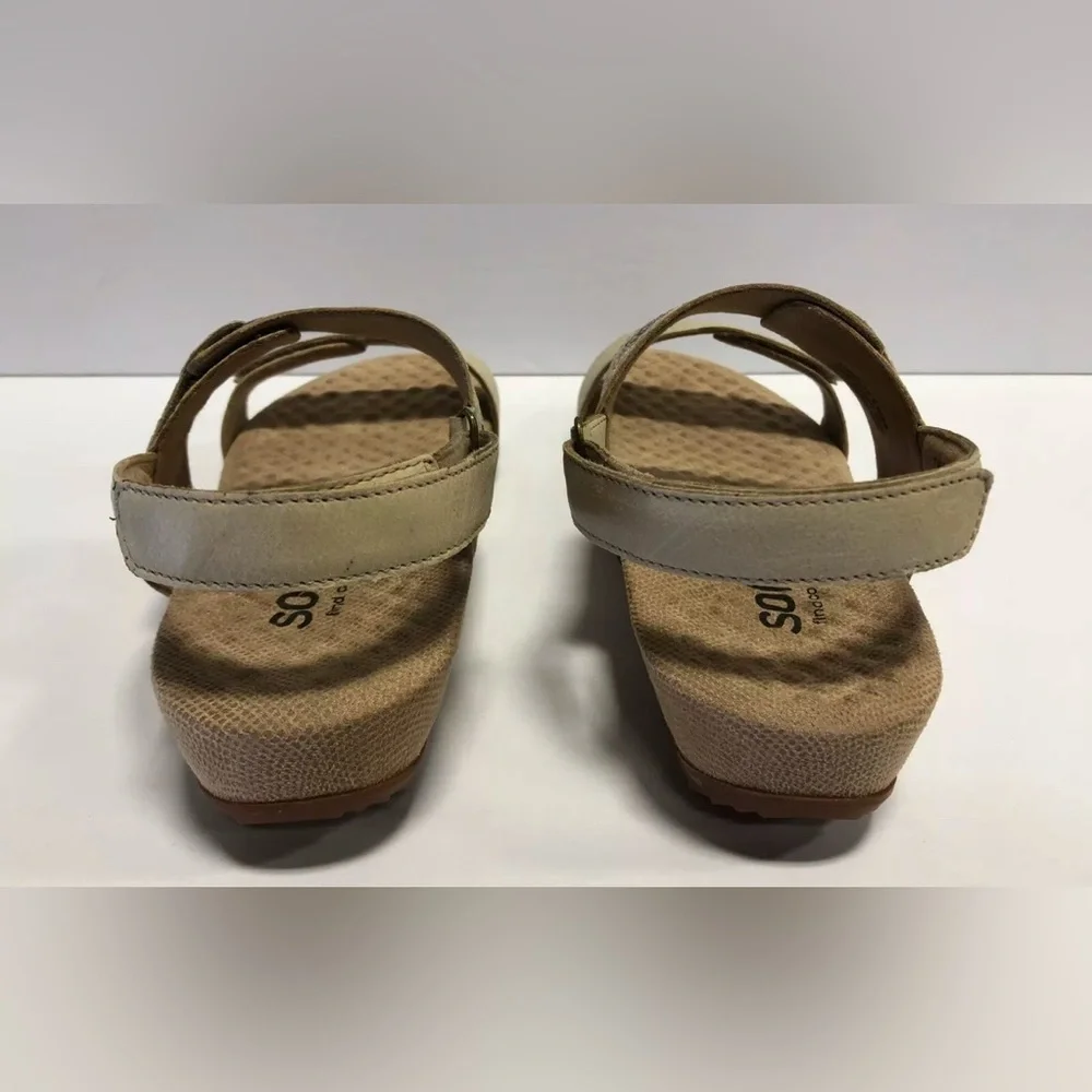SoftWalk, Bimmer Strappy Sandals, Women’s Size 7.5 Wide